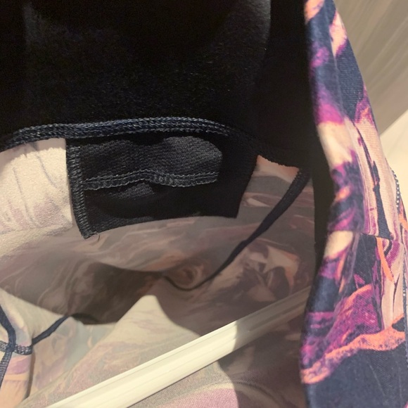 H&M Sport purple and pink leggings (Large) - Picture 4 of 4